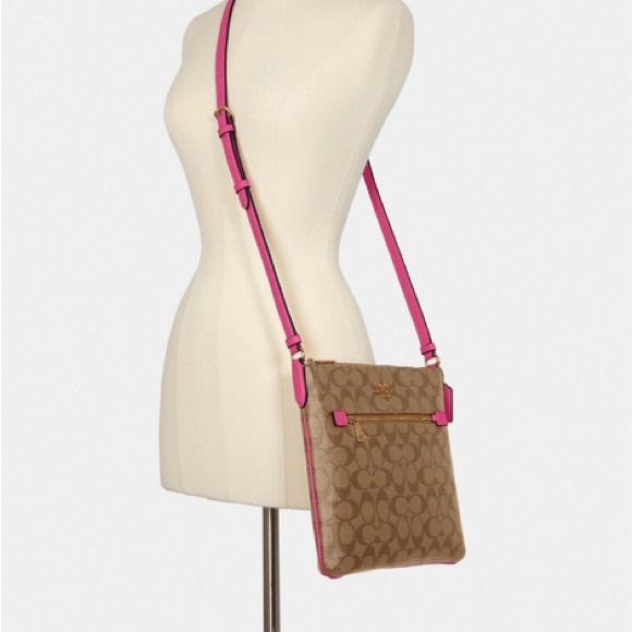 Rowan File Bag in signature Canvas COACH - Picture 5 of 16